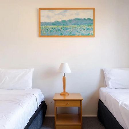 Lamplighter Motel Oakleigh Dış mekan fotoğraf